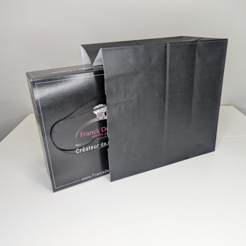 שקיות קרטון ממותגות